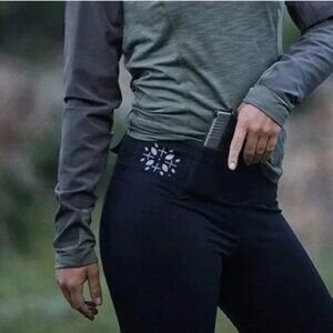 Tactica NWT Defense Concealed Carry Leggings sleek compression L